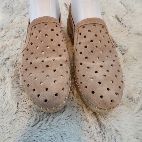 STEVE MADDEN BEIGE SUEDE LOAFER SIZE 7 - Picture 2 of 12